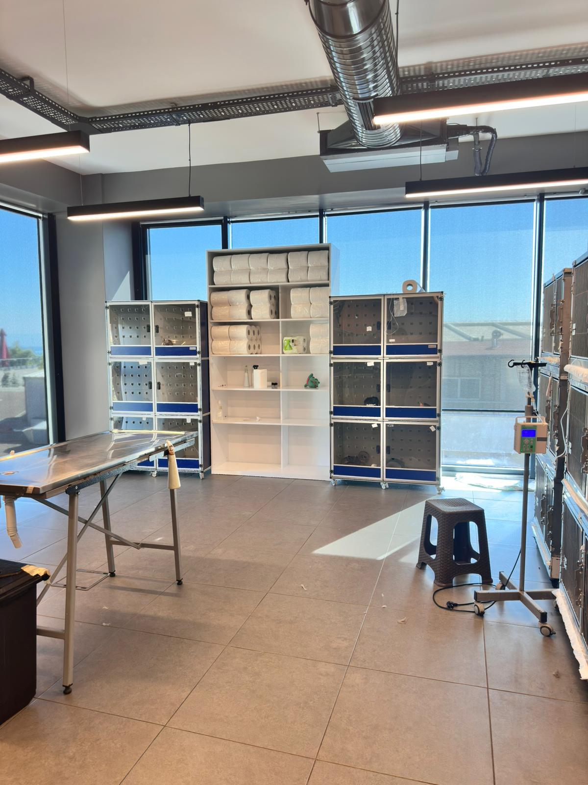 Lacivert Veteriner Klinik Görsel 53